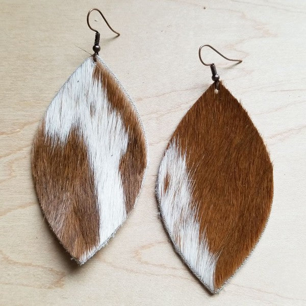 Oval Earrings in Tan and White Hair on Hide