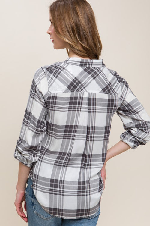 "SOPHIA"Relaxed Plaid Print Button-Up Flannel