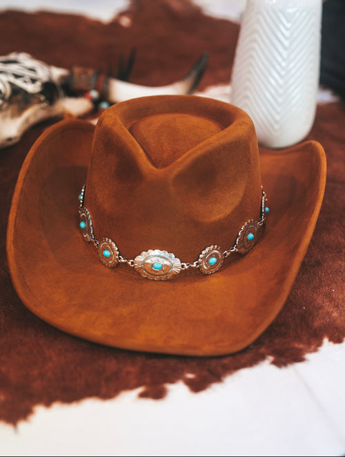 BROWN HAT WITH CHAIN BAND