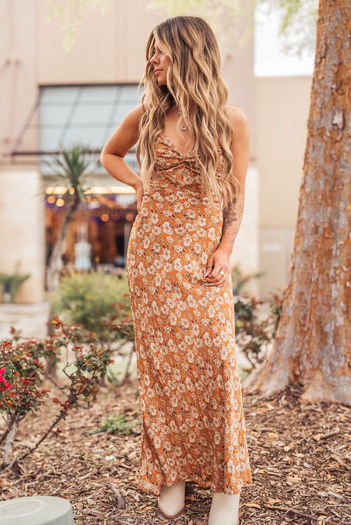 "NICOLE" FLORAL KNOTTED BUST LACE UP MIDI DRESS